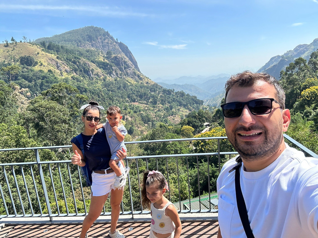 Moon Lanka Tours-希克杜沃必去景点