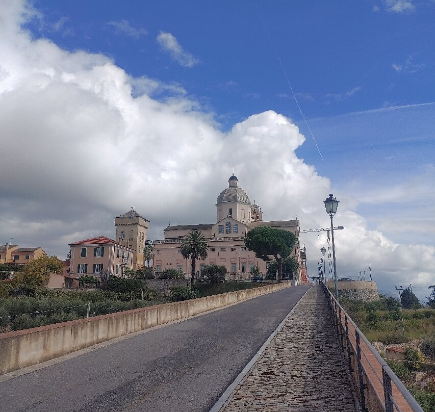 Convento di Monte Carmelo-洛阿诺必去景点