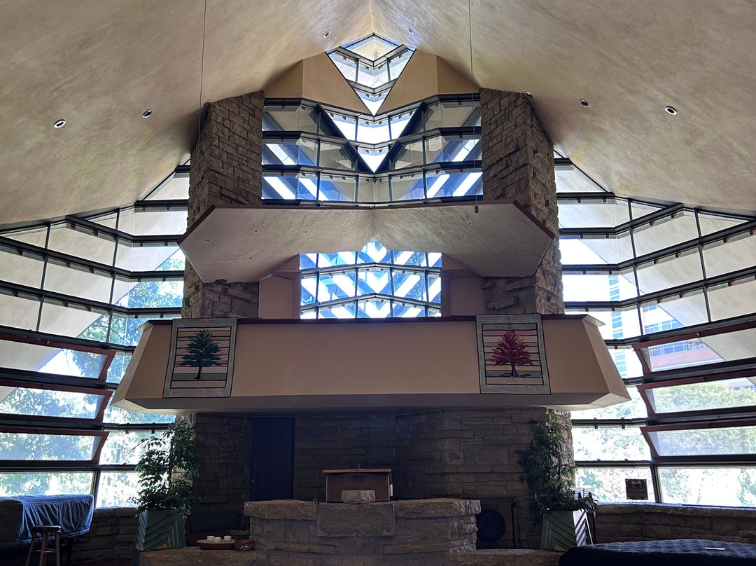 Frank Lloyd Wright's Unitarian Meeting House-麦迪逊必去景点