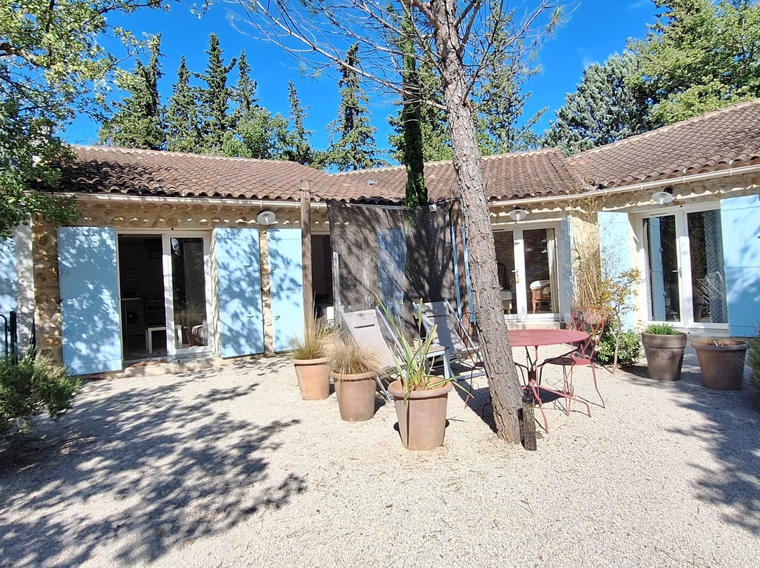 La Fontaine Au Loup主图