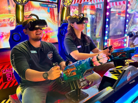 Stratosphere Social-Eldersburg必去景点