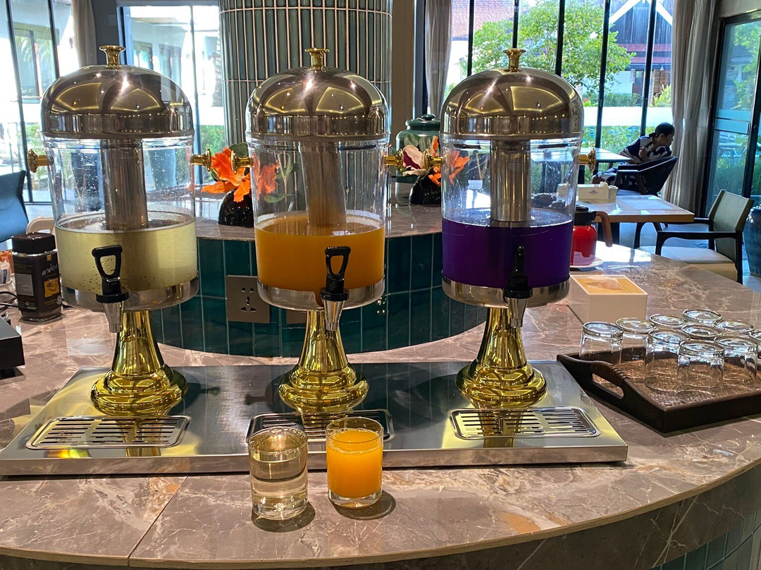 Howard Johnson By Wyndham Phuket Naiyang