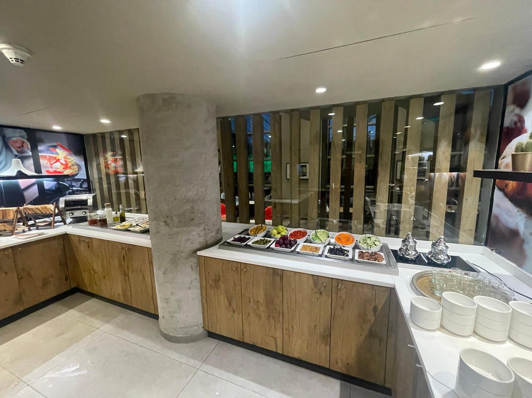 宜必思卡萨布兰卡西迪马鲁夫酒店主图