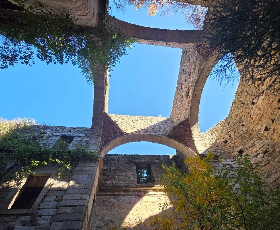 Monasterio de Guisando-El Tiemblo必去景点