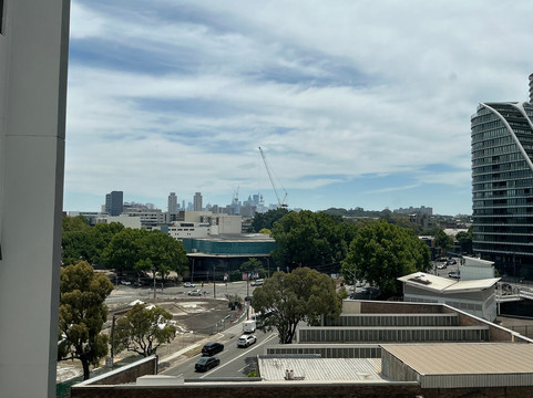 绿色广场价值酒店主图