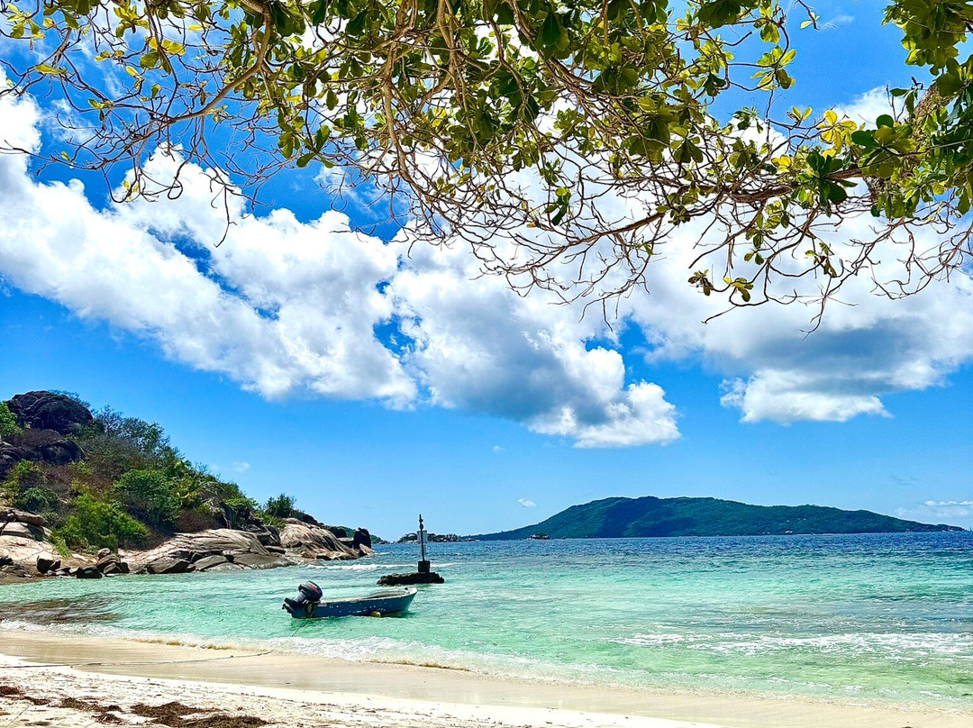 Zico Boat Excursions La Digue-La Passe必去景点