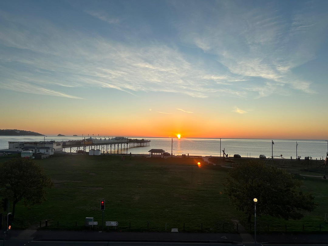 佩恩顿美居酒店