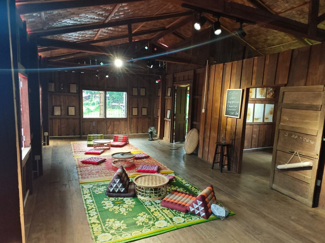 Lao Old House - Xiengman Village Hidden Treasure Walking Trails-琅勃拉邦必去景点