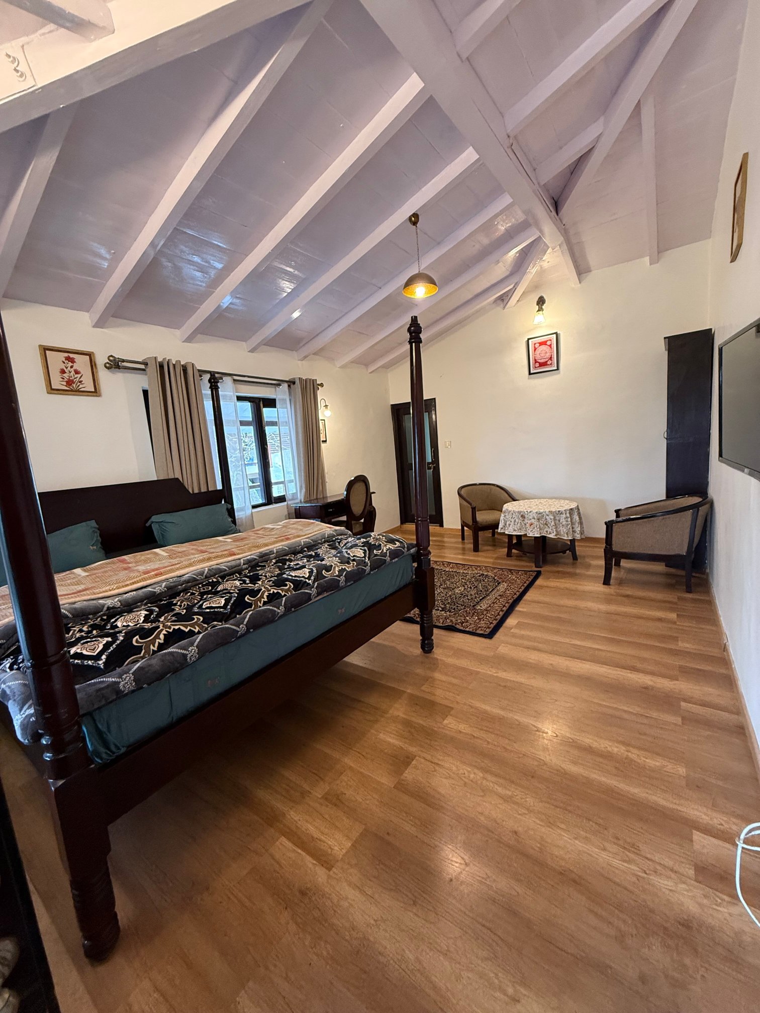 Thandi Woods by Himalaica Au Lac-客卧