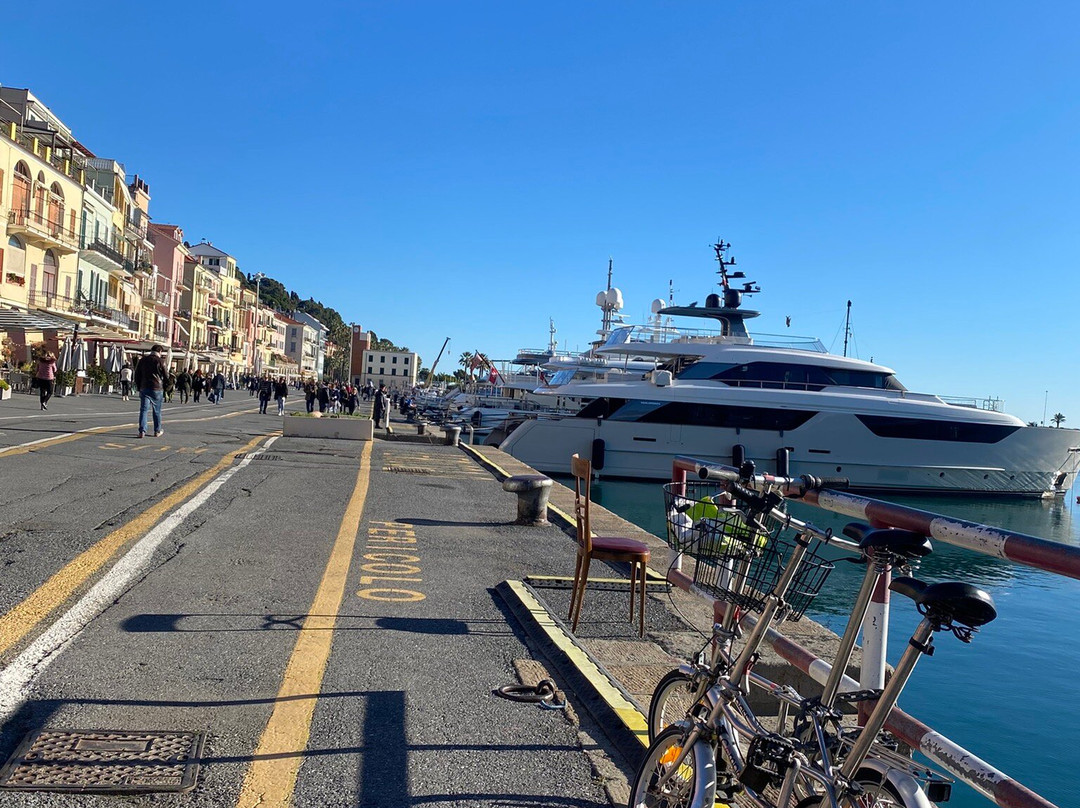 Porto Oneglia-因佩里亚必去景点