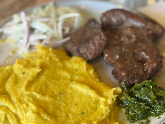 Jonás Ballena Restaurante Algarrobo