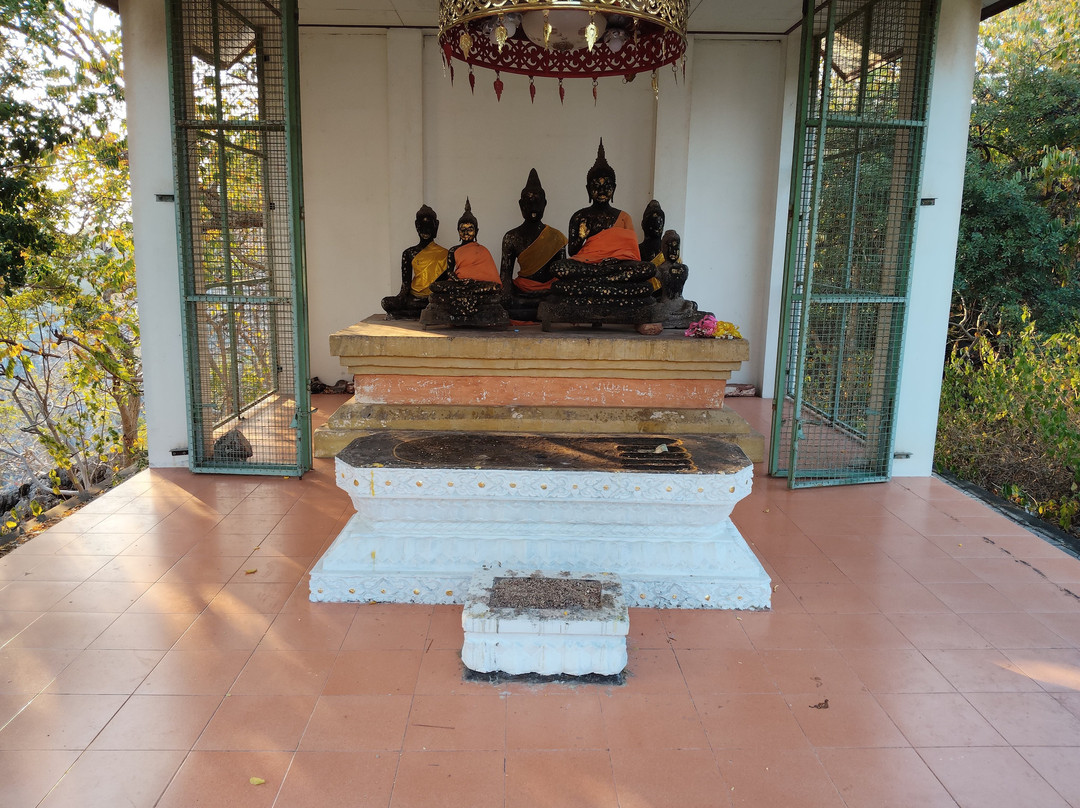 Khao Ngu Stone Park-叻丕必去景点