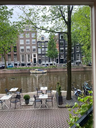 安博萨德酒店主图