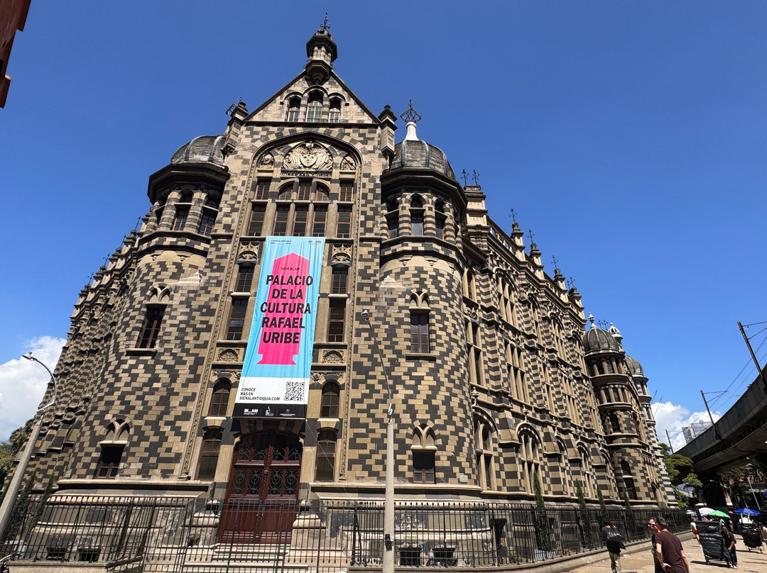 ChapoleraTours-佩雷拉必去景点