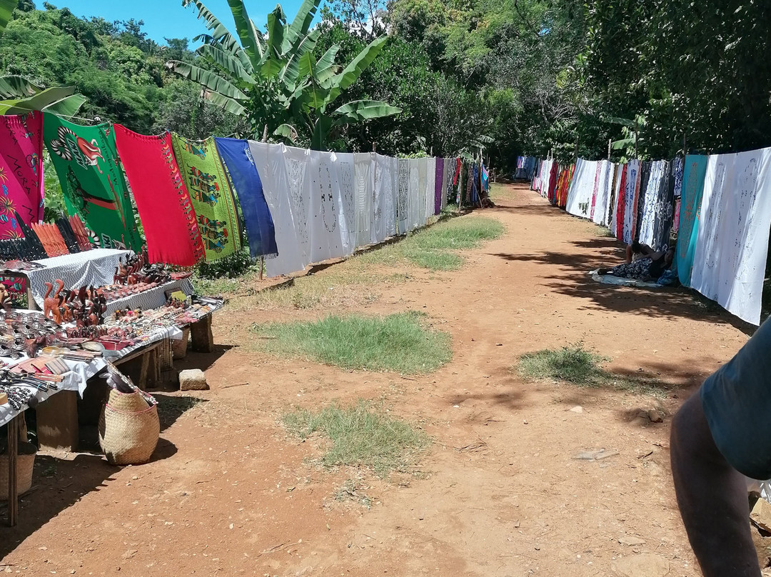 Moramora Escursioni-诺西贝必去景点