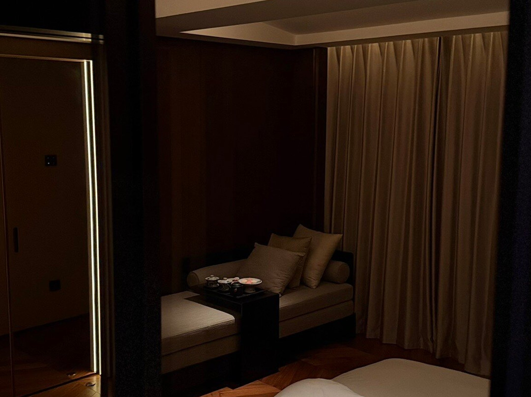 北京紫龙花园酒店(南锣鼓巷王府井店)主图