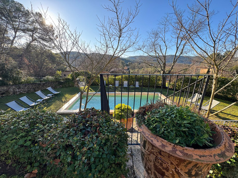 艾克斯圣维克多山旅舍酒店主图