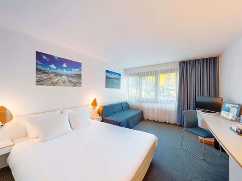 波兹南马尔塔诺富特酒店