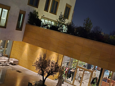 Mk Hotel Tirana主图