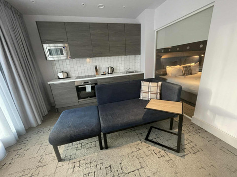 利物浦探索酒店主图