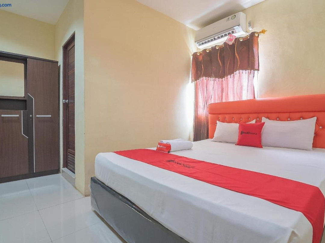 RedDoorz Syariah At Jalan cilik Riwut Kapuas