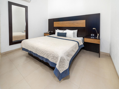 墨西哥广场Silao机场酒店