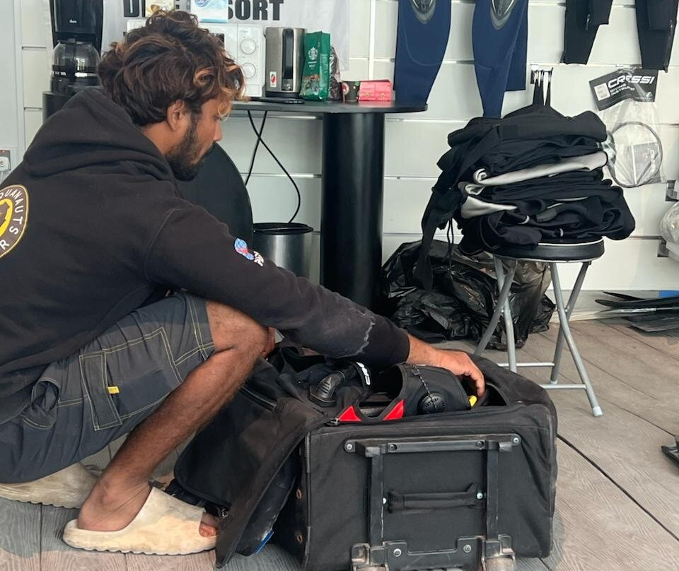 Aquanauts Diving Center-Al Aqah必去景点