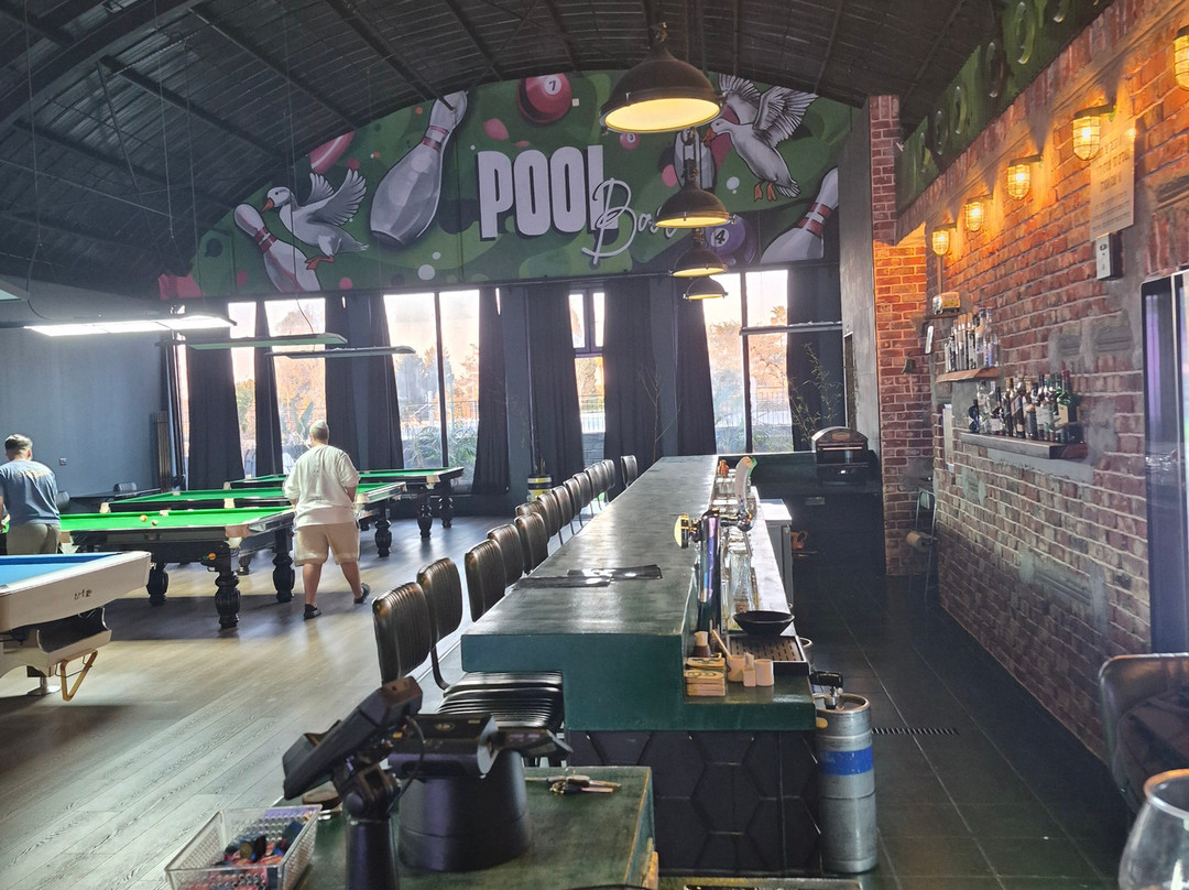 ​Pool Bar Binymina