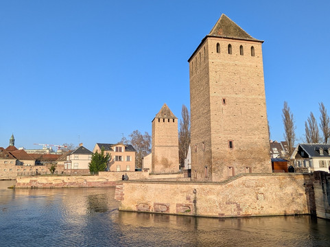 Pont Couverts-斯特拉斯堡必去景点