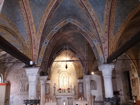 Chiesa di Santa Lucia-特雷维索必去景点