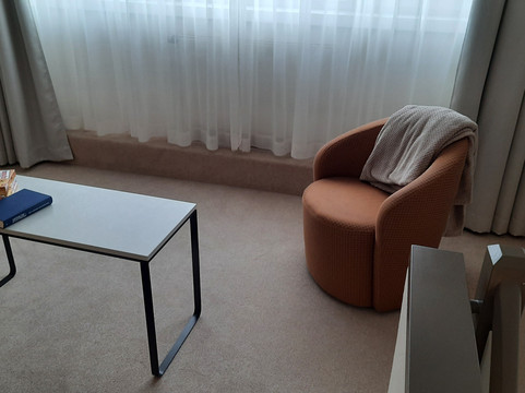 巴特阿罗尔森迎宾城市主图