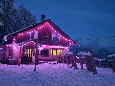 Auron Motoneiges-Auron必去景点