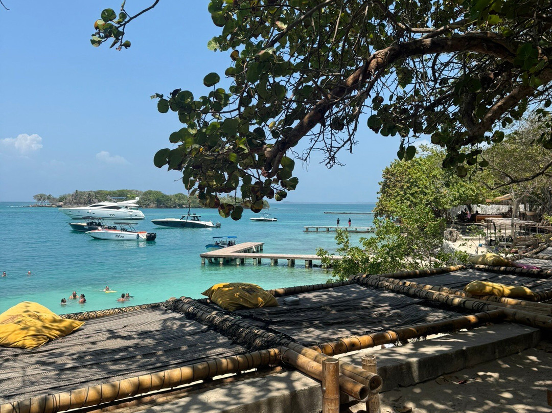 Pa'ue Beach Lounge-卡塔赫纳必去景点