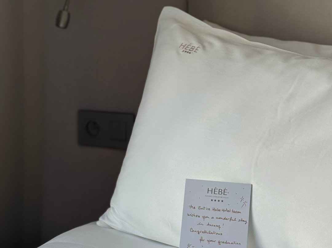 阿勒利酒店主图