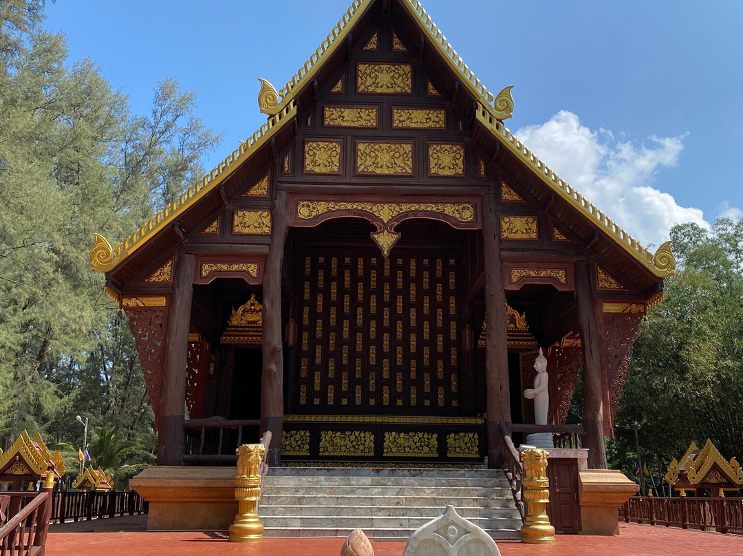Wat Tha Sai (Wat Tesdhammanava)-泰曼必去景点