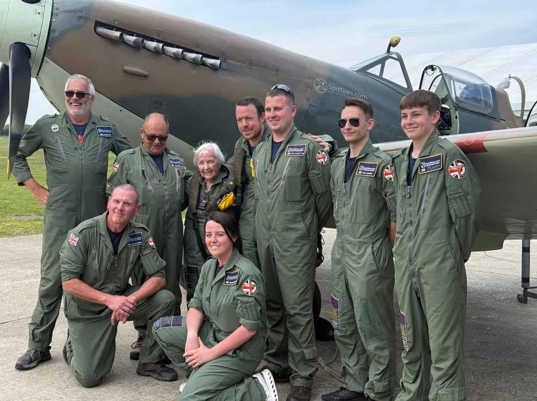 Spitfires.com "The Spitfire Academy"-奇切斯特必去景点