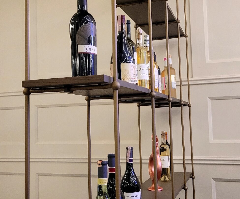丘陵酒店主图