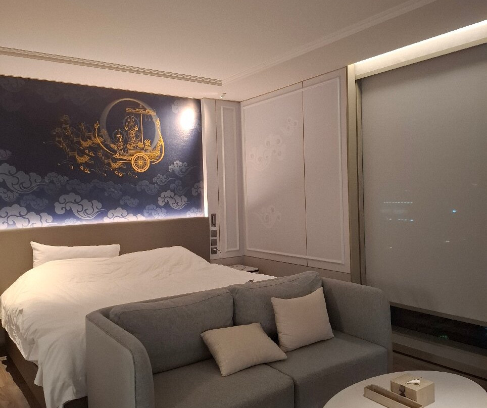 苏拉翁塞格兰德中心大酒店主图