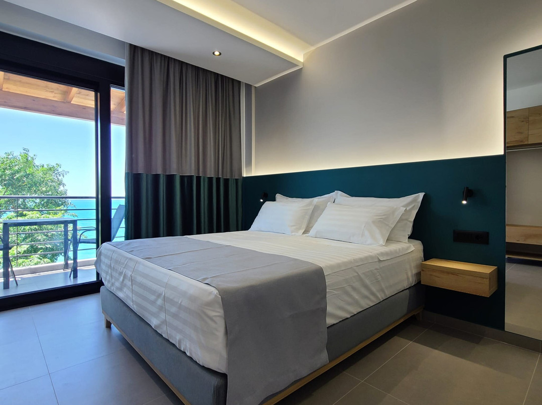 Sunset Boulevard Rooms