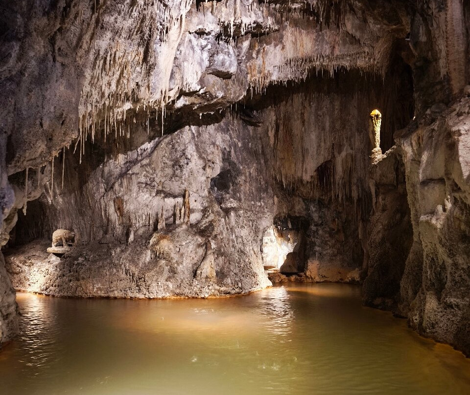 Fontaines Petrifiantes de Saint-Nectaire-Saint-Nectaire必去景点