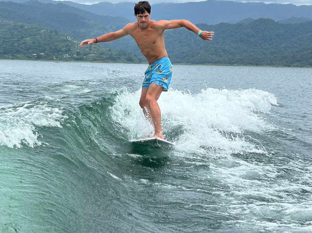 Volcano Watersports. Wakeboard, Wakesurf, Waterski, Tubing.-福德圣卡洛斯必去景点