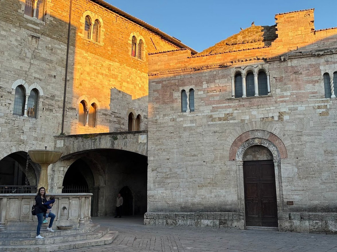 Piazza Silvestri-Bevagna必去景点