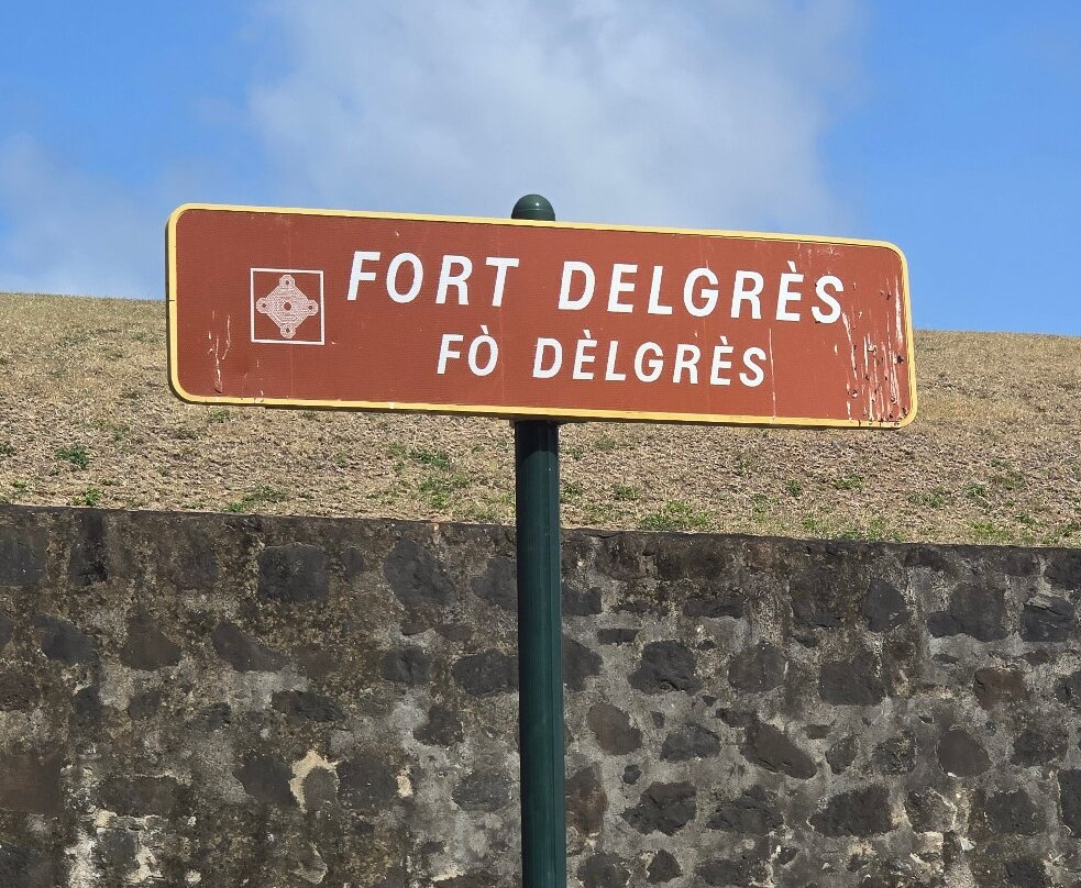 Stèle Louis Delgrès-Saint-Claude必去景点