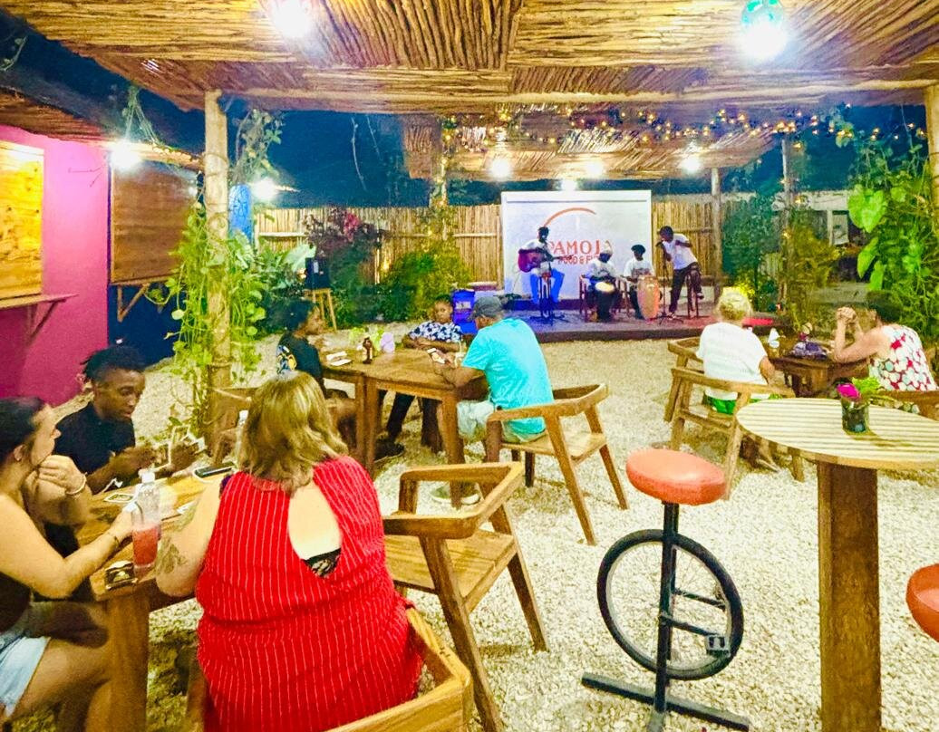 PAMOJA Food & Fun - FOOD COURT