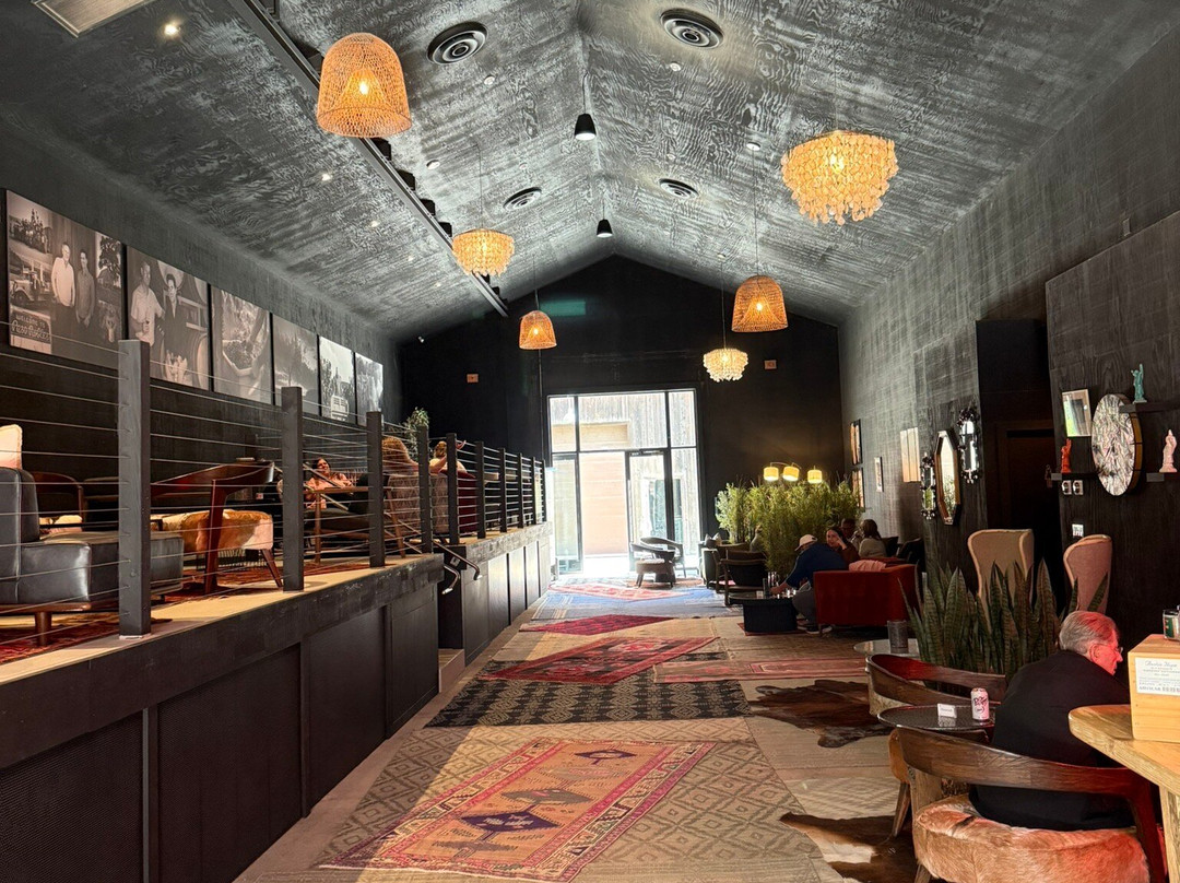 Austin Hope & Treana Tasting Cellar-帕索罗布尔斯必去景点