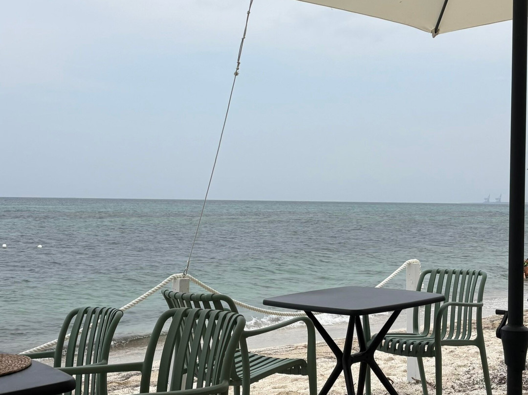 Beach Club Fiume Santo-Porto Torres必去景点