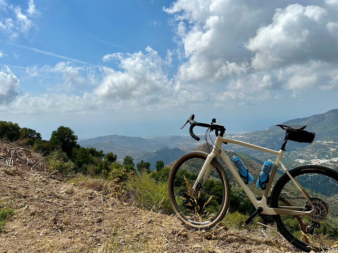Bikestardo-卡拉德米哈斯必去景点