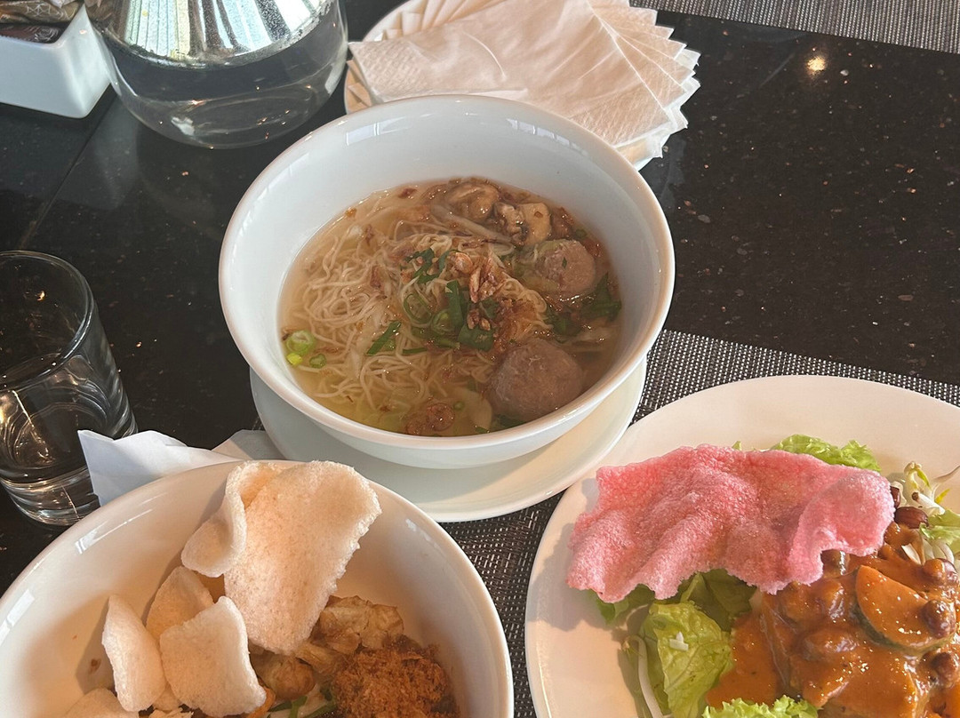 宝石酒店主图