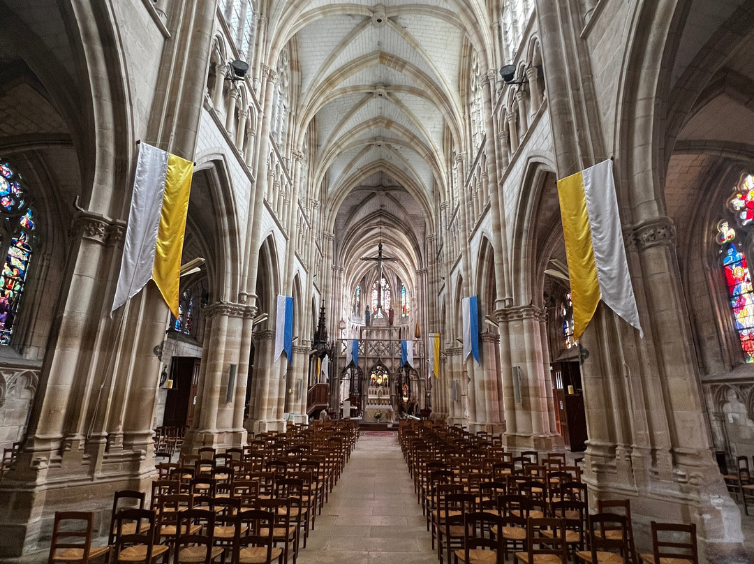 Basilique Notre-Dame de l'Epine-L'Epine必去景点