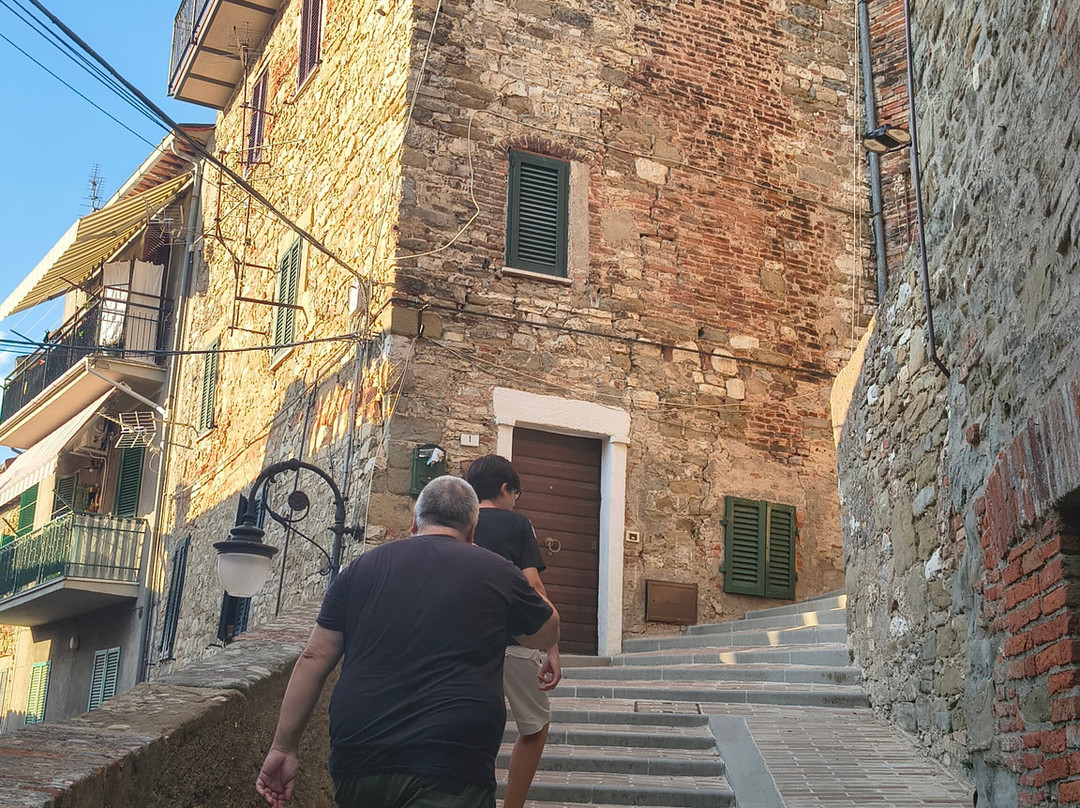 Scalette di S. Bernardino-Passignano sul Trasimeno必去景点